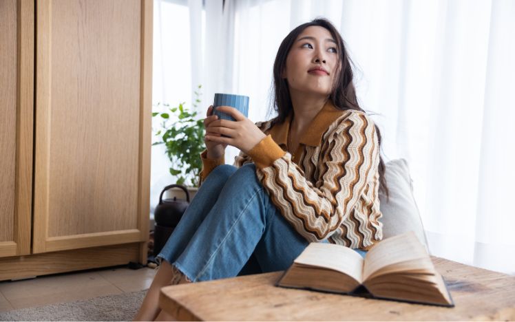 Mastering Living Alone: Tips, Challenges & Advantages