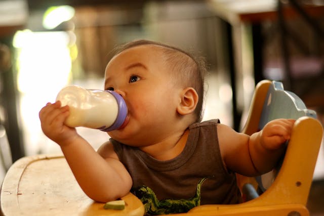 How to Warm a Baby Bottle Discover Safe and Practical Ways