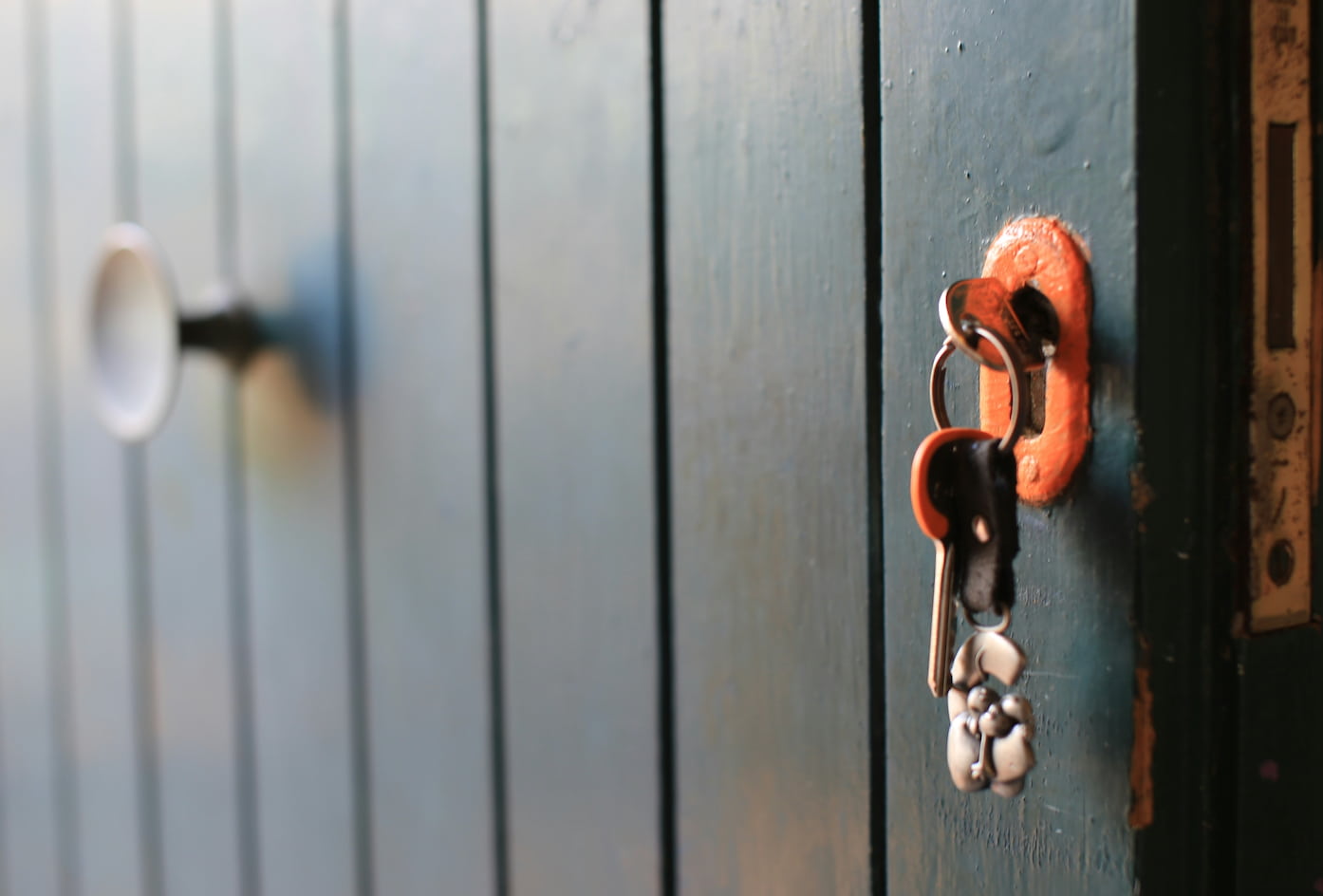 How to Fix Door Lock Jammed Key Won't Turn: Troubleshooting Guide