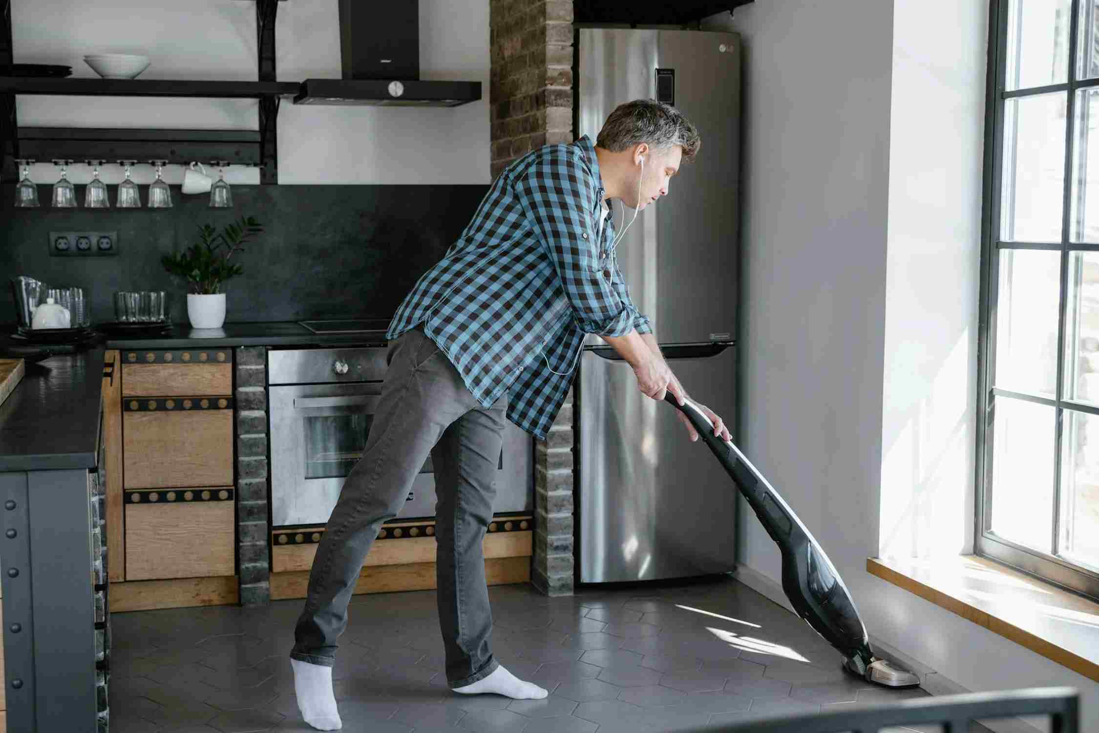 What Is the Best Stick Vacuum for Carpet in 2025
