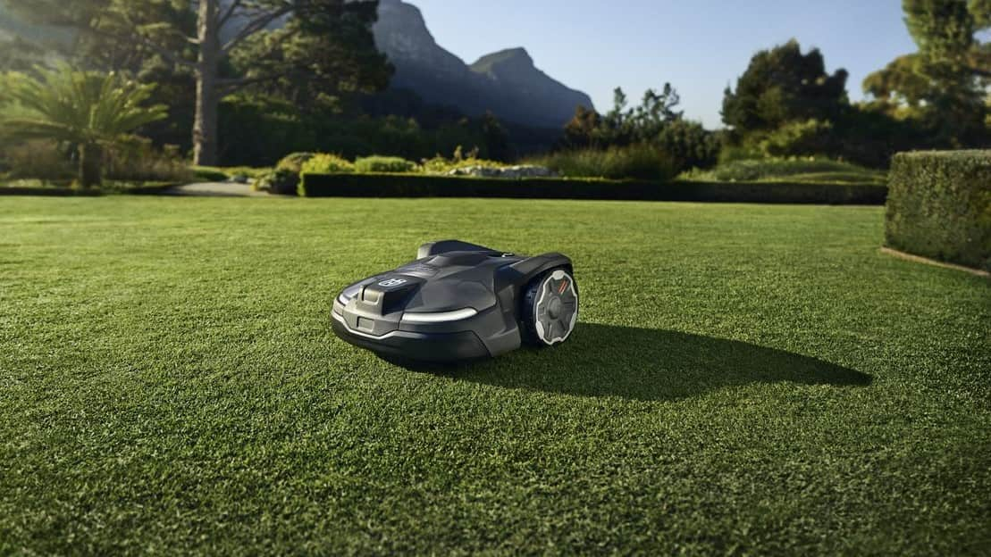 Find the Cheapest Robotic Lawn Mower to Save Money & Time: 2025's Picks