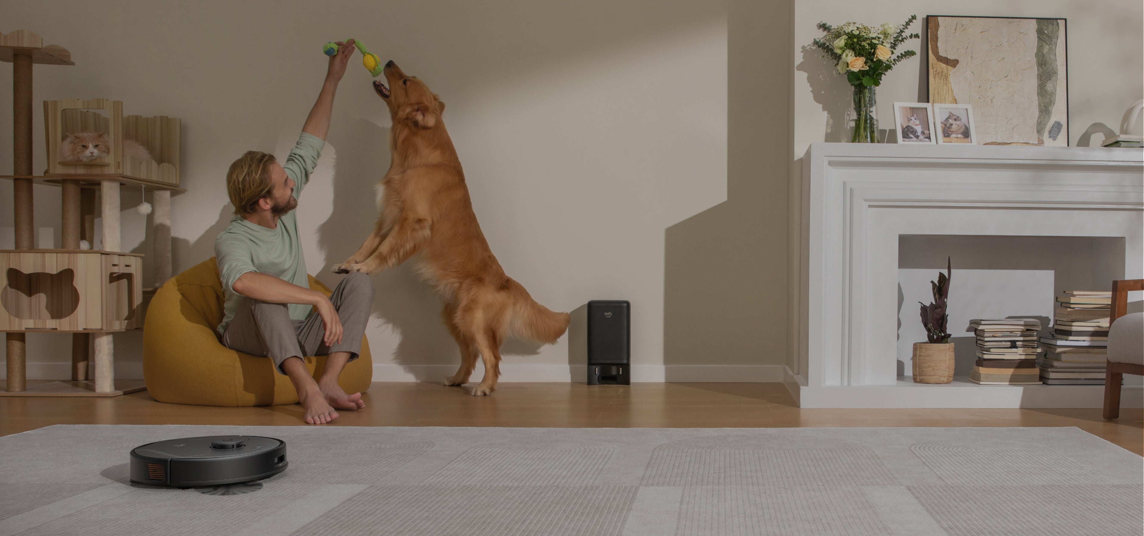 eufy Staubsaugerroboter mit Hund und Katzenturm für sauberes Zuhause