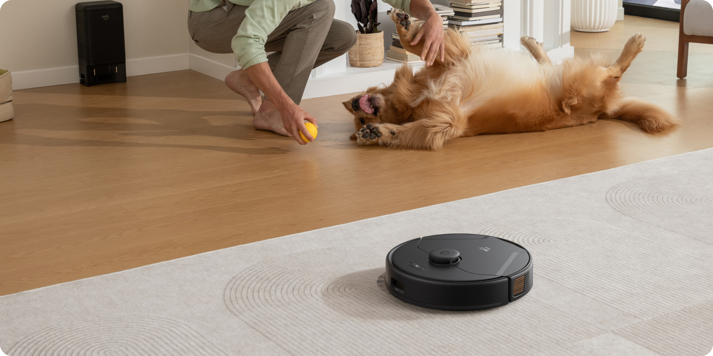 eufy Staubsaugerroboter mit Hund für sauberen Teppich