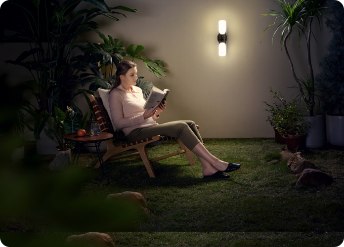 Fevent: pingrau auf Liege im Garten mit eufy Lampe